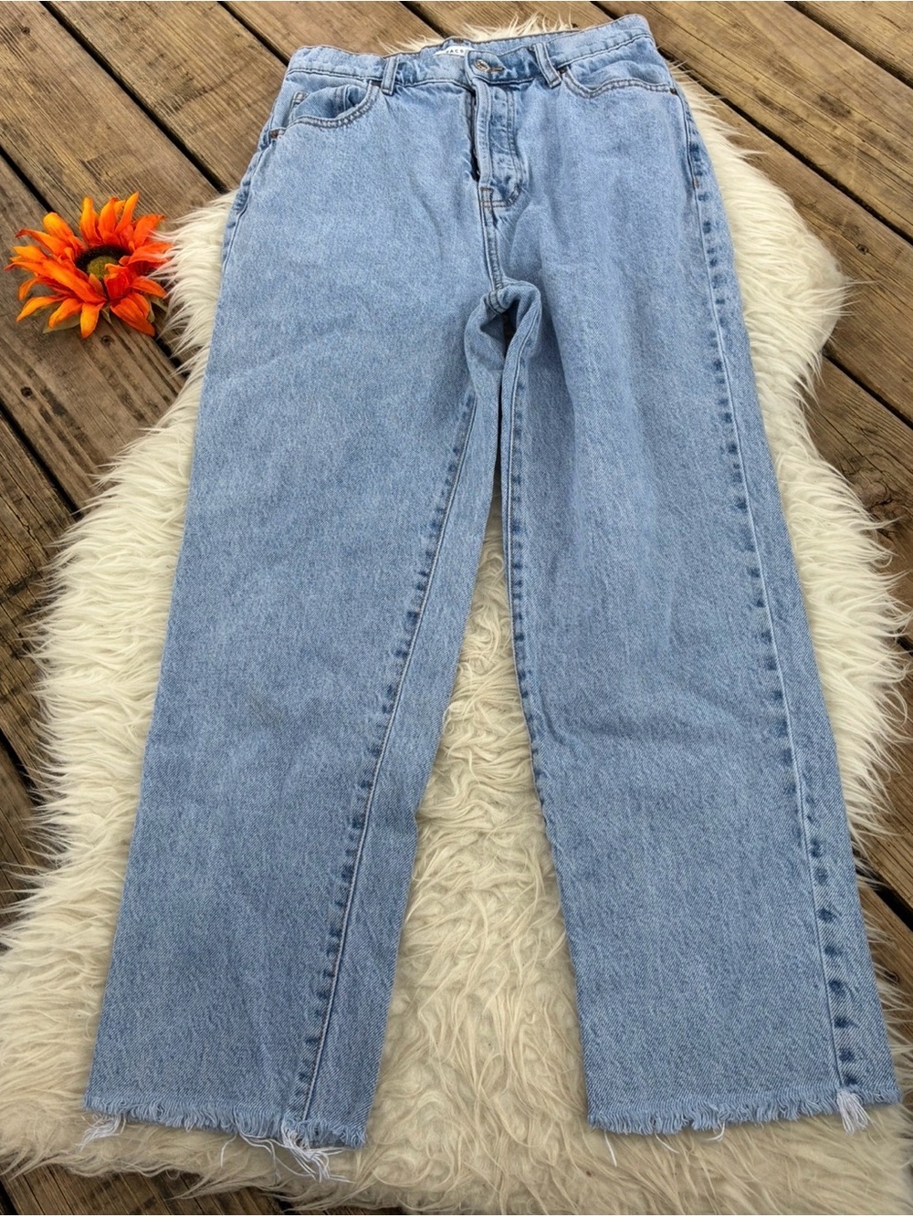 🌺Pacsun high rise straight raw hem Jeans🌺 size 28